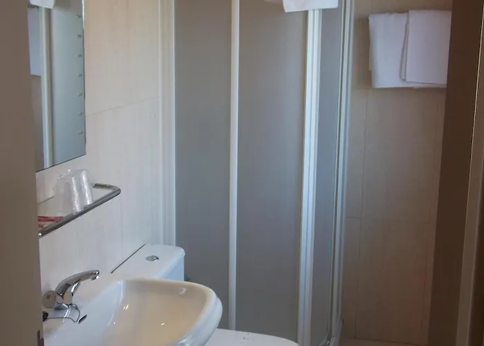 Val De Serantes بيت ضيافة