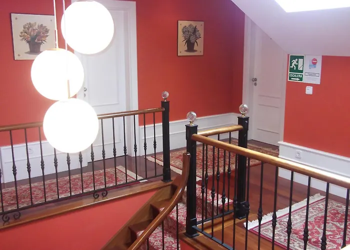 Val De Serantes 3* فيرول